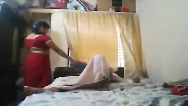 Hindi porn Spouse and wife enjoying in honeymoon on their first night
