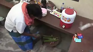 Lamba Bhutta Pasand Hai? - Movies.