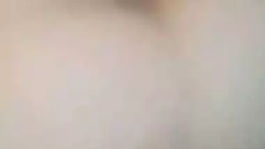 Guy fucks his chubby Dhaka girl in Bangladeshi chuda chudi