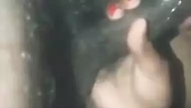 Desi cuckold wife blowjob sex MMS