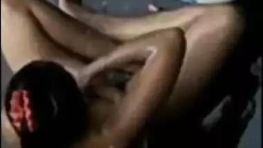 Desi sexy aunty nude bathing outdoor secretly recorded by neighbour