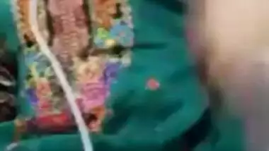 Cute skinny girl dildoing her small pussy on VC