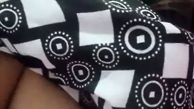 Man enjoys Pakistani video call sex with a milf from Karachi