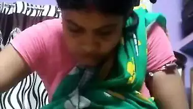 Bangla wife showing pussy MMS video