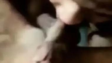 BF records his sexy GF’s cock sucking s in a blowjob MMS