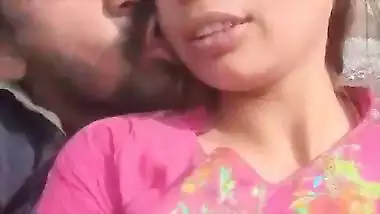 Pakistani bhabhi boob press outdoor by secret lover