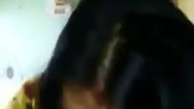 Desi indian girl sucking indian bbc cock in home