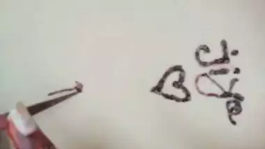 Indian girl putting mehendi on nude body viral MMS