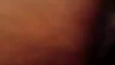 Indian girl nearly faints of pain as her boyfriend puts both his hands fully inside her pussy