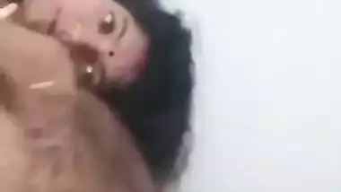 Mature desi home porn video of an unsatisfied horny aunty