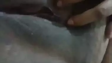 Cute girlfriend black pussy fingering solo nude