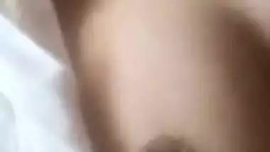 Desi mom allows fans to see naked boobs close-up and pinches nipples