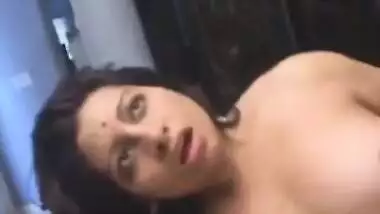 CUCKOLD INDIAN HUSBAND SHARES HIS WIFE FOR THREESOME