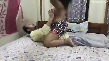 Divorced mature Indian wife loves getting fucked by her ex-lover XXX