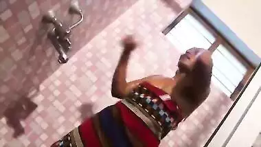 Sexy bhabhi bathing wearing just a towel