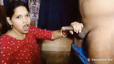 Devar tempts Bhabhi and records a desi sex video with her