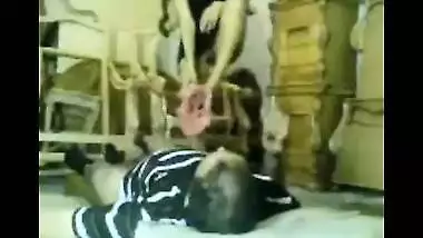 Hindi sex blue film video of Bengaluru bhabhi Seema