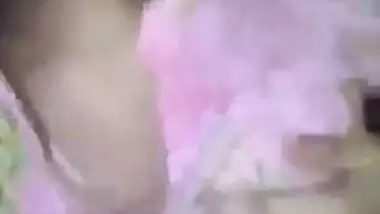 Cute Kolkata girl fingering wet pussy viral video MMS