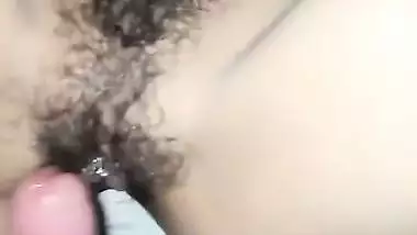 Desi guy fucks his GF’s hairy pussy in the local sex video