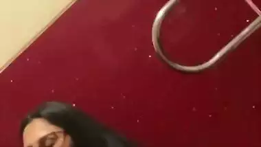 Chubby girl gives an outdoor blowjob in a cinema theatre