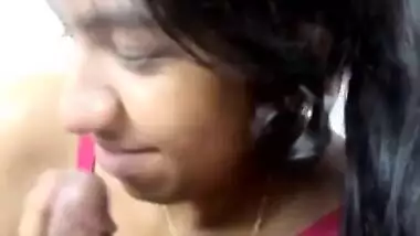 Sexy Tamil College Girl Sucking Penis Until Classmate Cums