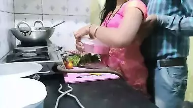 Tamil Actress In Ghar Me Kam Karane Wali Maid Ko Malik Ne Choda