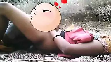 Desi village girl fucking outdoor with lover
