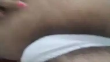Hairy pussy of Indian college girl