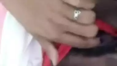 Desi cute collage girl show her boobs