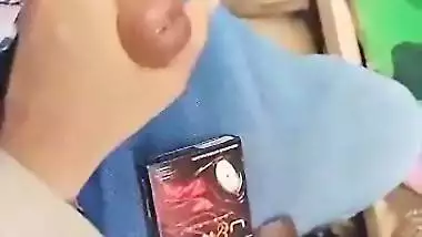 Pakistani porn of a hijabi girl sucking a dick in a bus