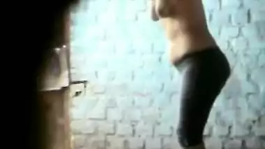 Stupid boy record elder sister bathing