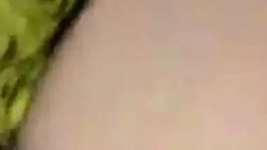 Fucking Desi maid MMS sex video discharged by her abode owner