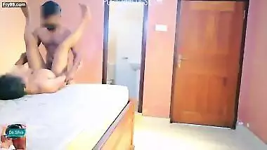 KFC Delivery Guy Knocked on the Door as I Fucked my Wife – Nude Delivery