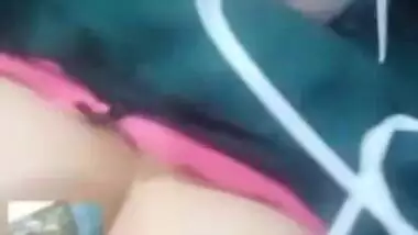 Hot look Desi Clg Girl Showing her Boobs on Video Call New Mms