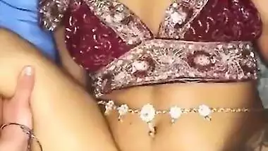 A sexy Tamil girl gets fuck by a foreign guy in NRI porn