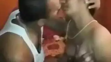 Sexy Gujarati Aunty’s Boobs Sucked