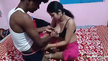 Tamil housewife rides on her tenant’s dick