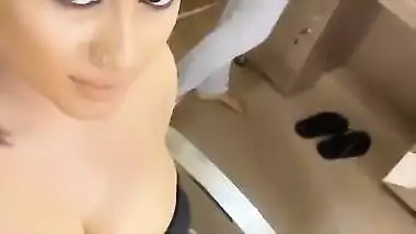 Sri Lankan Queen PiumI Hot Boobs-1