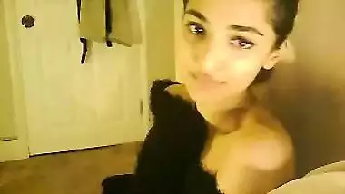 Cutest desi babe ever on webcam showing boobs and teasing boyfriend