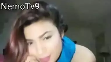 A super hot level video call of a desi aunty just see caps and guess