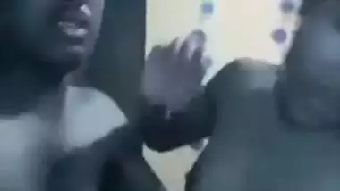 Skinny Desi girl lets boyfriend make MMS video during XXX coupling