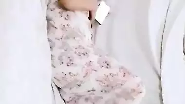 1girldress up in hotel after sex