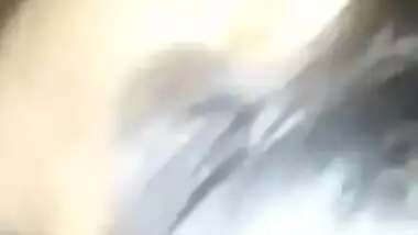 Dilettante Indian jock engulfing MMS video