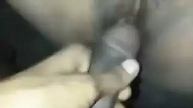 Homemade Hindi xxx chudai of a village lady