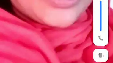 Bangladeshi bhabhi showing ass and fingering pussy