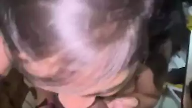 An 18-year-old teen sucks her wild lover’s dick in teen sex