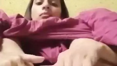 Desi nude girl strips and shoots her nude MMS for her lover