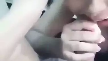 Sexy girl’s blowjob MMS of sucking a dick and drinking cum