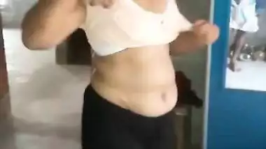 Sexy south wife nude video capture by lover