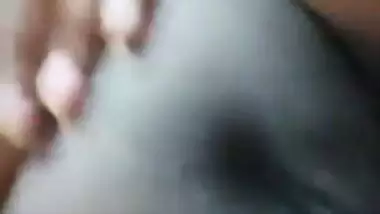 Kolkata milf shows boobs and pussy on Desi video call sex